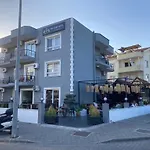 The Pera Ξενοδοχείο Μαρμαρίς