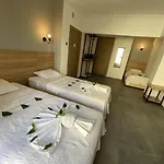 Ξενοδοχείο The Pera Μαρμαρίς